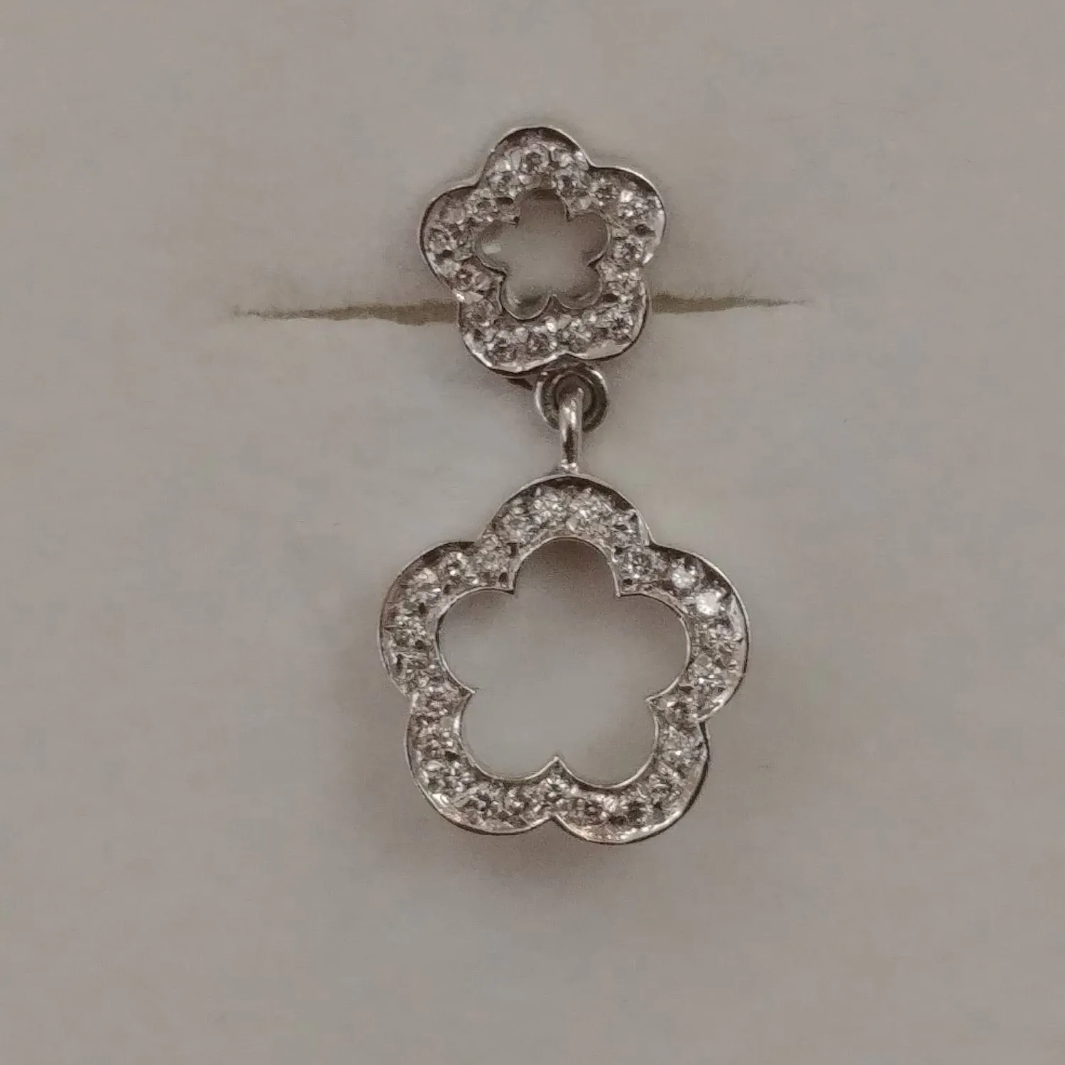 Orecchini Doppio Fiore con Diamanti