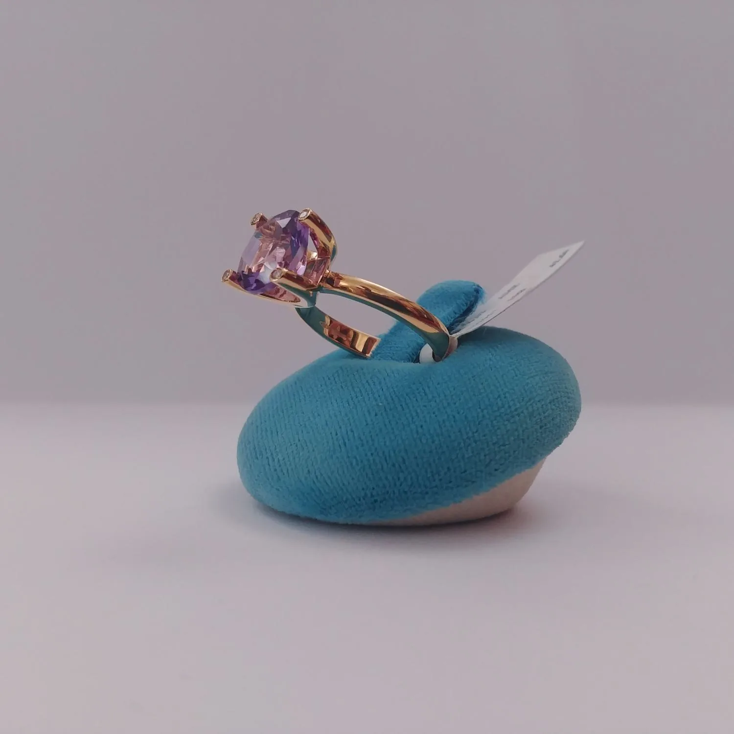 Anello con Ametista e Diamanti
