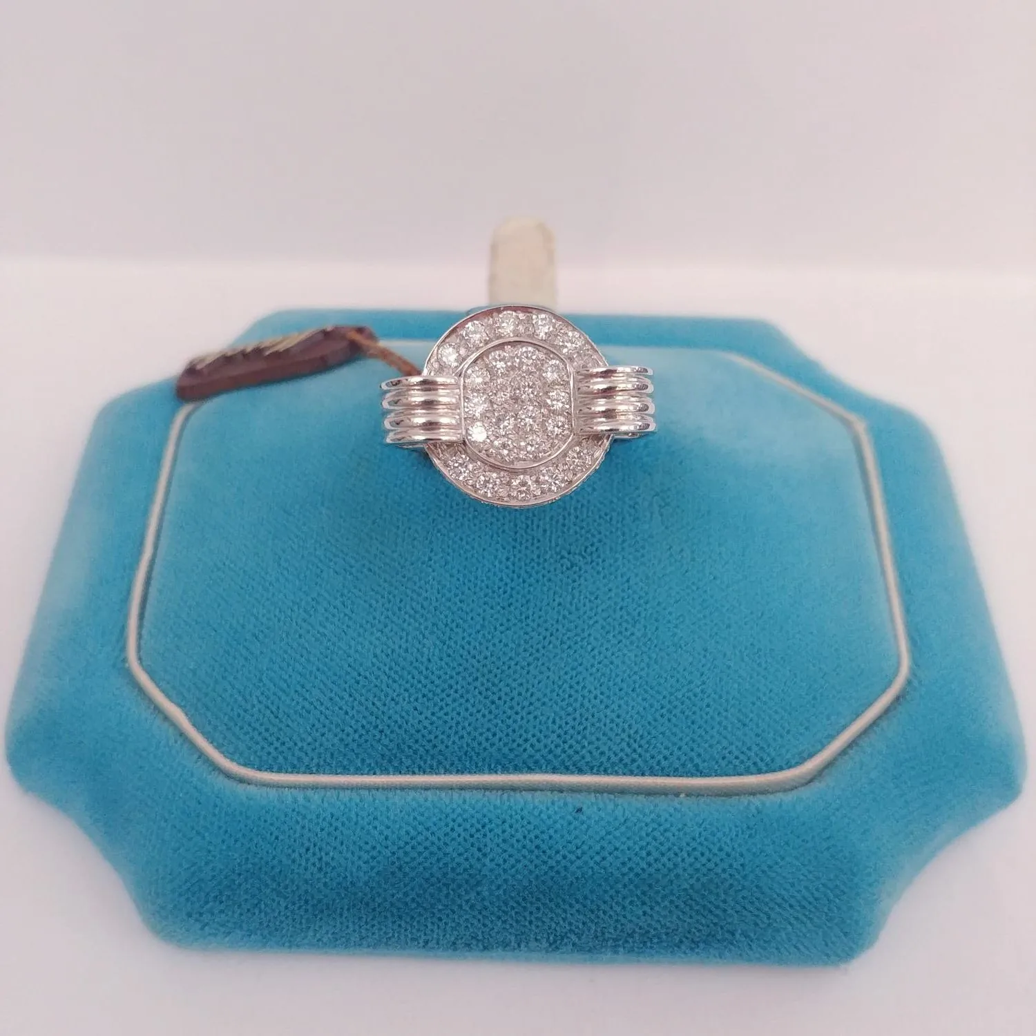 Anello Bottone Pavè