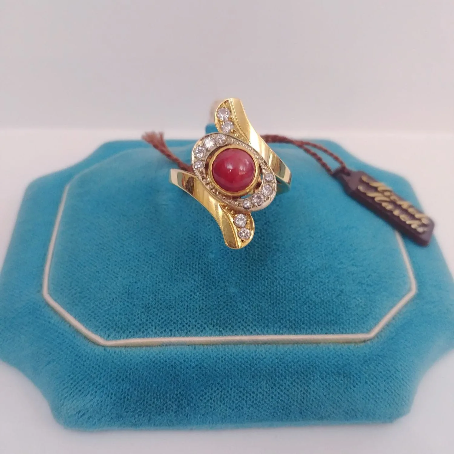 Anello Contrariè con Rubino