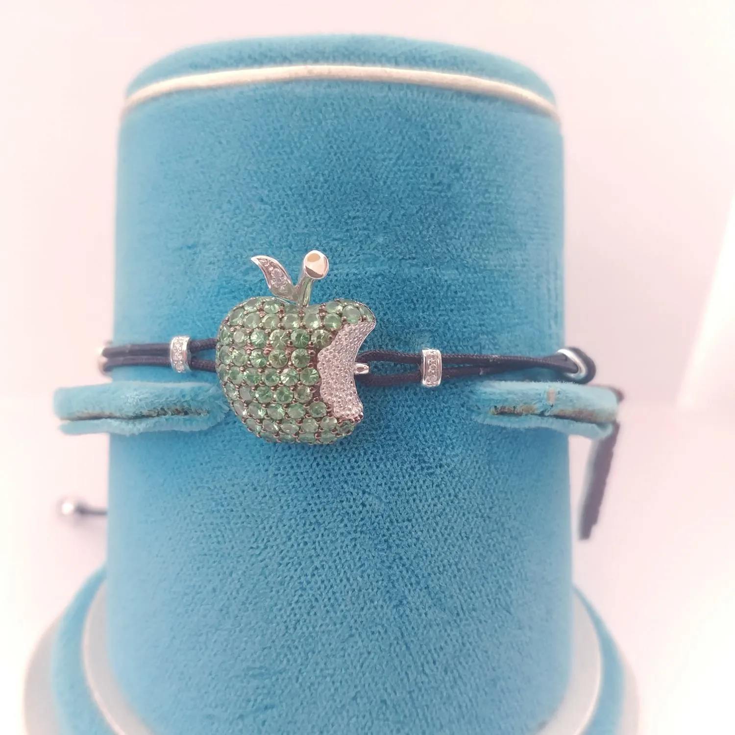 Bracciale con Mela di Zaffiri