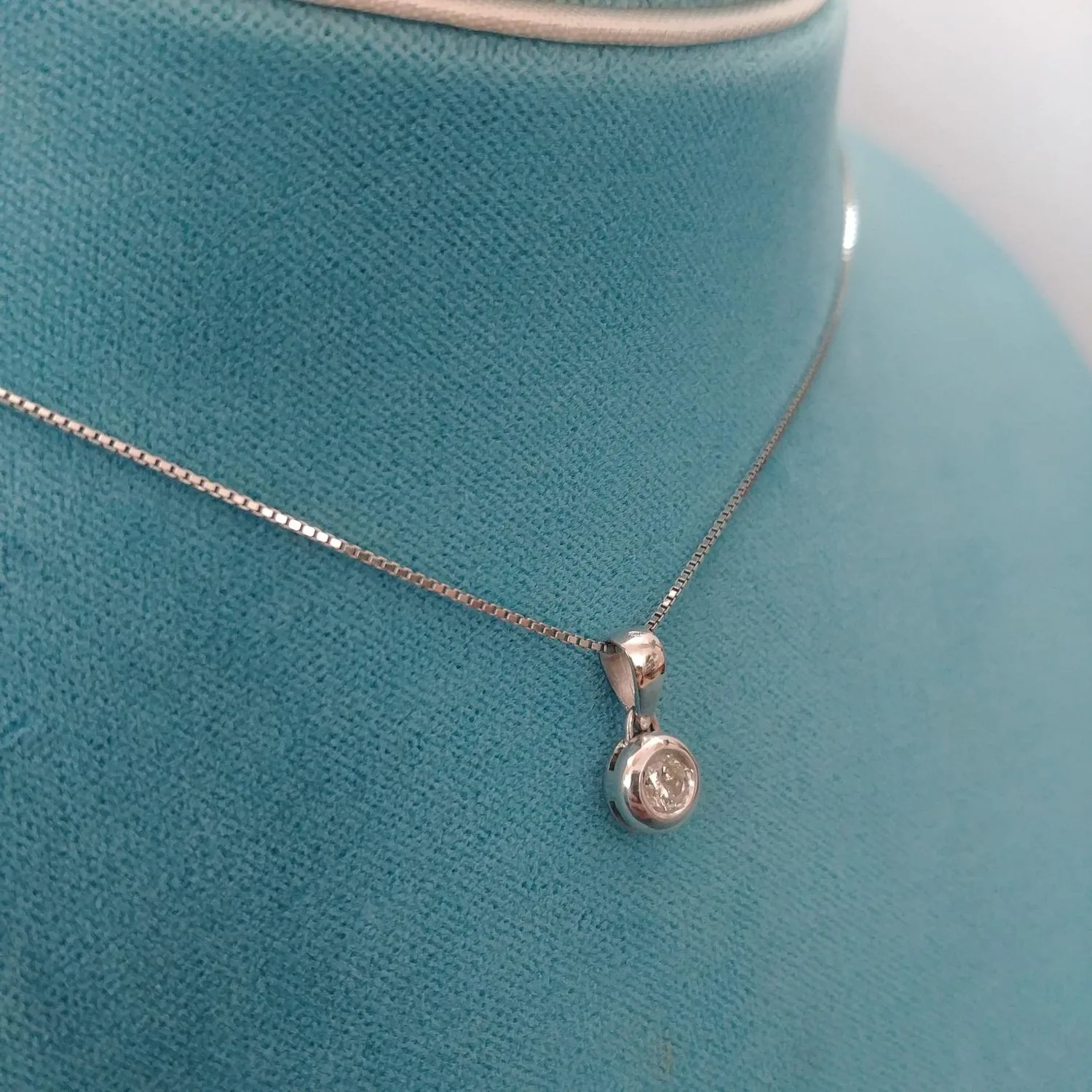 new_Ciondolo-oro-18kt-e-diamanti-0906123-3