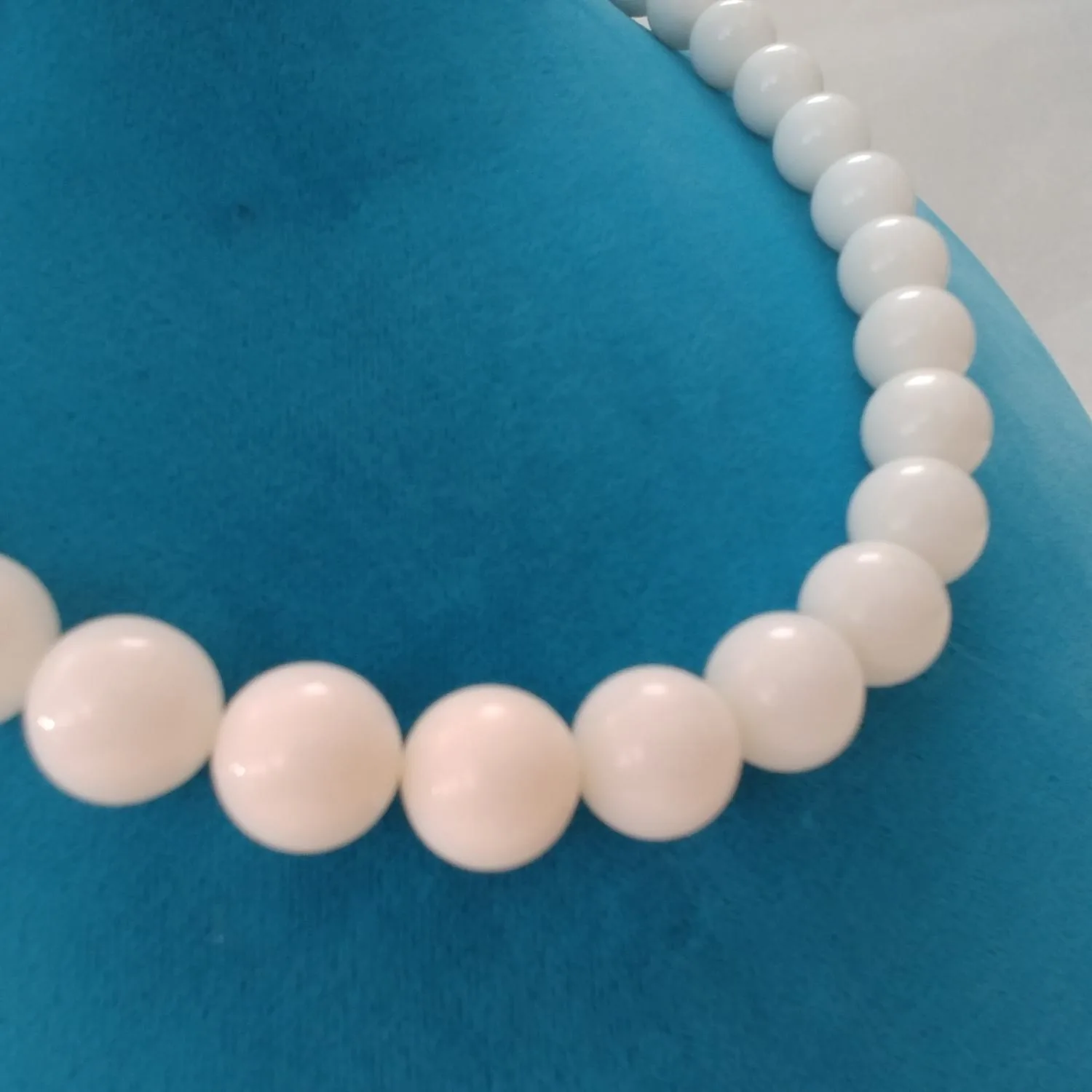 Filo di Corallo Bianco