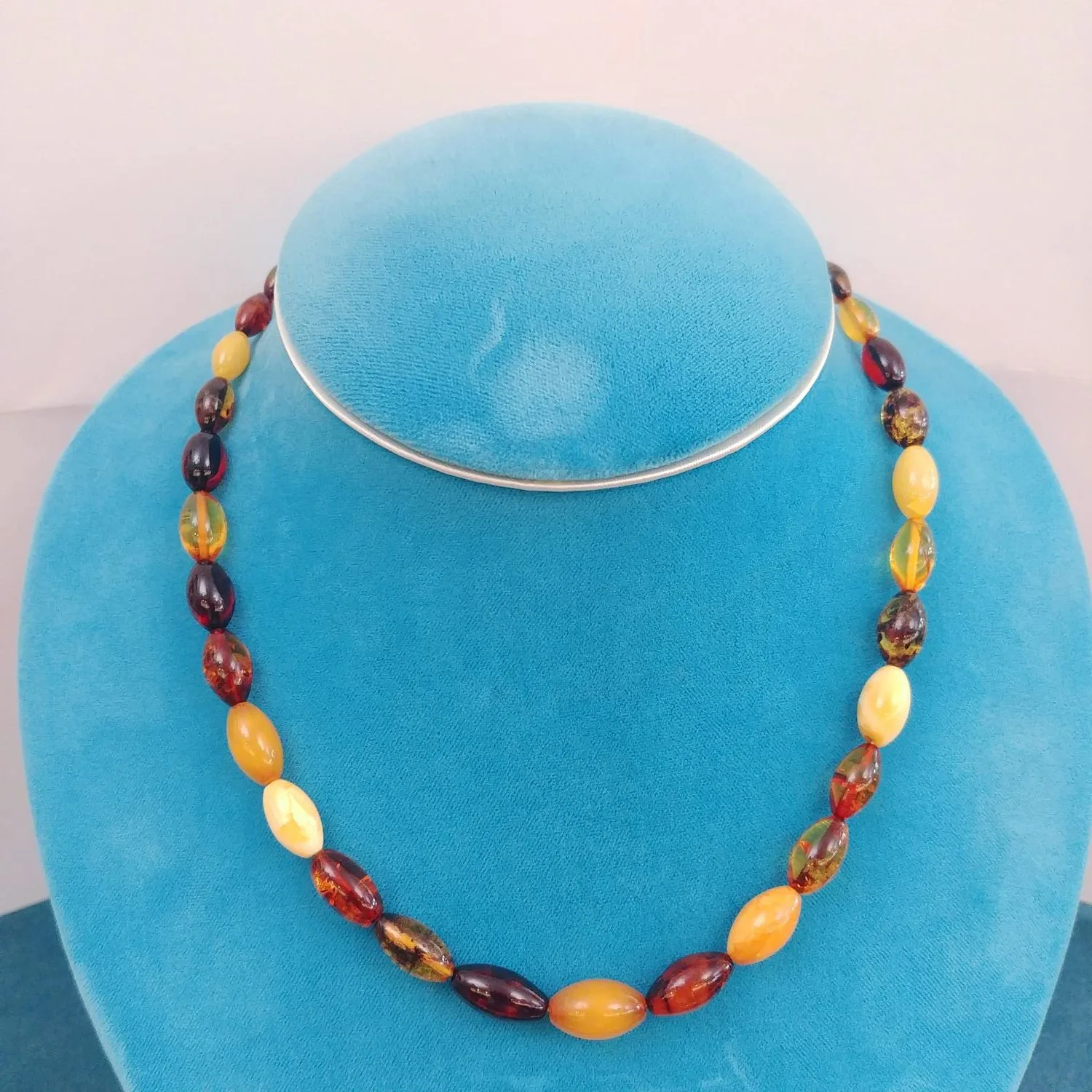 Collana Ambra a Semi
