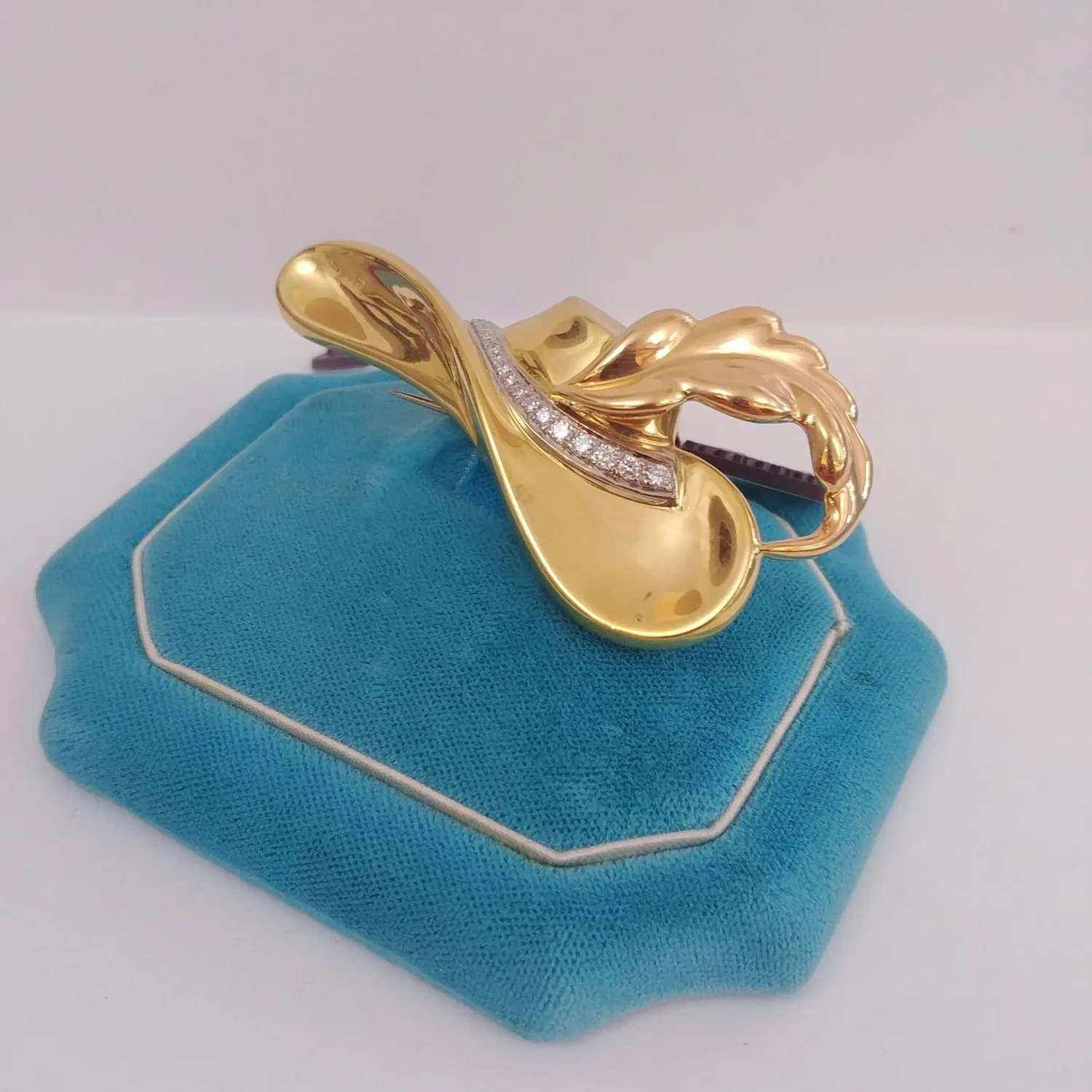 Spilla Cappello con Piuma